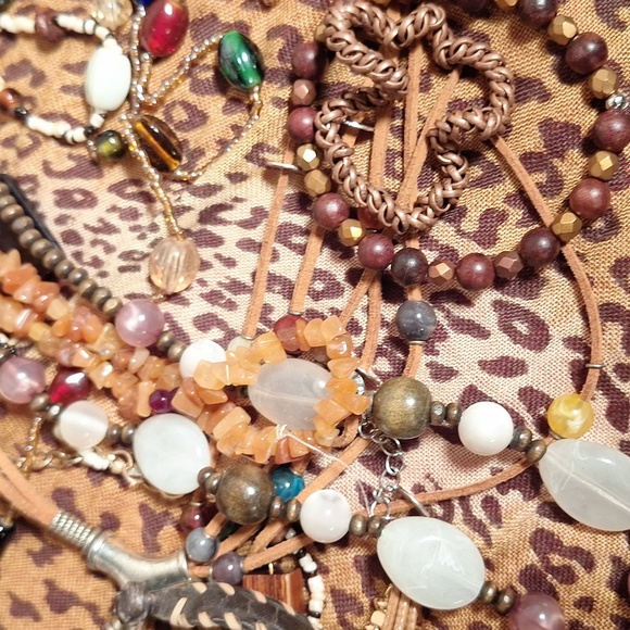 Huge Lot Browns Ambers Wood Boho Style Jewelry Hippie Whimsigoth Animal Print 27 - Picture 5 of 12